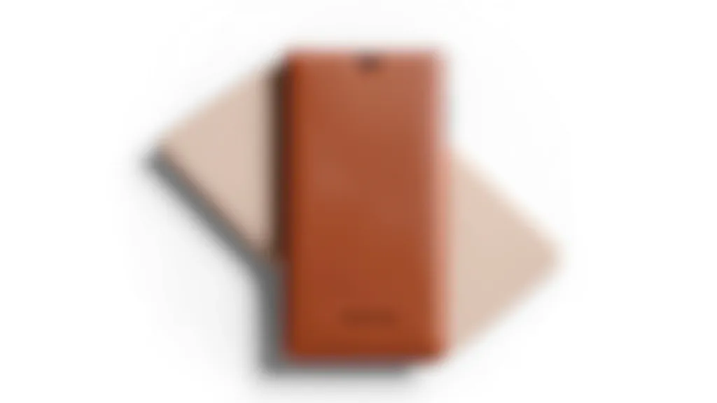 Leather Slim Case in Cognac